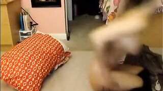 嫩妹工具插肛自己打屁股到泛红性感翹臀美腿嫩逼身材美到爆