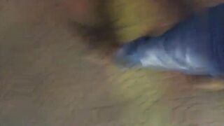 《足疗店小粉灯》不少粉丝刷礼物让村长去干按摩店里极品美少妇花了400多块钱拿下逼被舔到说不要的