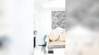 『今日推荐』新晋女神【苏苏很开心】杭州街头计划勾搭失败，约新炮友来抚慰受伤心灵，极品尤物，有在杭州的不要错过