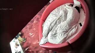 【极品360】私享台❤浪漫红心圆床 劲爆后入怼操情趣极品长腿美少女 主动骑乘耸动 画面超震撼 高清1080P原版