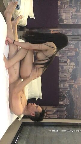 【步宾寻花】洋娃娃般的外围小姐姐，脸蛋精致漂亮，女神温柔可舌吻，性爱细节啪啪完美展示2