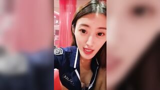刚离开团队独自直播的170CM大长腿性感美女为了拉人气和粉丝网友酒店啪啪直播,没想到男的还带了春药.国语!-