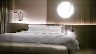 小宝寻花约了个双马尾卡哇伊萌妹子啪啪，穿上女仆装舌吻摸奶调情骑坐后入猛操