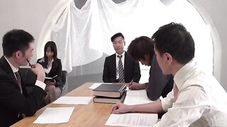 沿大乳房里娜 Mayuzumi 办公室白天辛苦