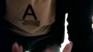 源码高清录制屌哥酒店约外围偷拍屌哥带粉丝给上门的妹子加钱说服她一块玩3P