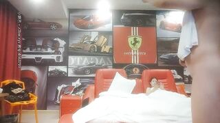 《嫖娼不带套》过年了老哥鸟枪换炮高档情趣酒店约炮误入传销的微商少妇姐姐