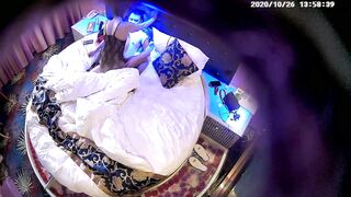 主题酒店情调豪华圆床偷拍眼镜男中午午休和单位已婚 骚女同事偷情穿上性感情趣内衣搞