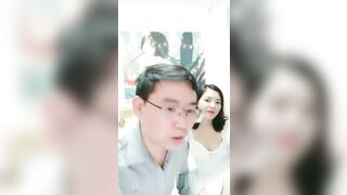 生猛约啪大神【野狼出击】01.27 约炮白嫩喜欢笑的少妇激情啪啪 首创倒立啪啪 老王生猛小逼操肿了 高清源码录制