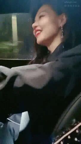 长腿黑丝美女嫩模『露依依』午夜情趣黑丝套装开车接炮友激情车震打野炮 毛多性欲强 干不够 爆操射一脸