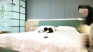 小宝寻花探花神回归首秀，依旧高品质极品颜值骑坐马尾外围妹，每种姿势来一遍骑乘打桩机特别爽