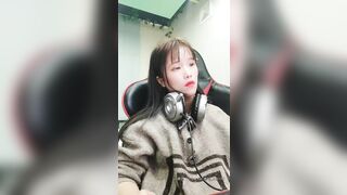 妖艳小骚货【瑶瑶KIYOMI】 超大胆 网吧包房勾搭屌丝男爆操学生妹 全裸无套抽插连干好几炮 高清源码录制 (2)