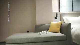 鸭哥侦探约了个黑裙性感花臂纹身妹子啪啪，口交抽插猛操上位骑乘自己动