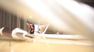 健身教练酒店约啪屁股挺翘丰满的少妇会员,勾搭了很久终于约到酒店玩逼舔奶,床上狠狠爆干,销魂淫叫.国语!