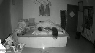 农村家庭摄像头破解真实TP一级睡眠的夫妻激情性生活女的呻吟声是亮点无套内射事后很满足的笑对白清晰