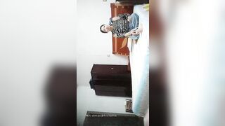 有段时间没出山村长大哥4-6按摩店连续干两炮内射一炮休息之后变的异常生猛力度够用下下顶到底两个少妇爽翻了