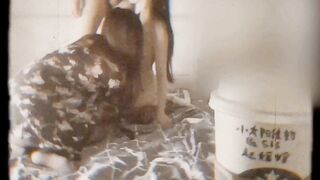 【极品淫娃媛媛性爱记】黑丝女神上门兼职玩刺激 和专业妓女被屌丝3P轮操各种玩弄 暗黑复古风 高清1080P原版无水印