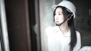 绝美JVID最新剧情片素人首发尺度大作▌薰草▌工地水电工之狼狈围奸 黑丝包臀裙收验员女神被迷昏强奸