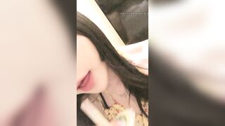 【情感导师李寻欢工号8】酒店开房约外围，老相好极品小萝莉来客串，蜂腰翘臀粉嫩美乳，暧昧氛围下妩媚动人