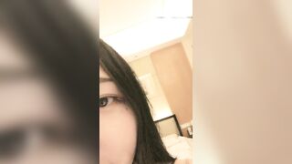 【情感导师李寻欢工号8】酒店开房约外围，老相好极品小萝莉来客串，蜂腰翘臀粉嫩美乳，暧昧氛围下妩媚动人