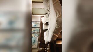 【杜总全国探花】，新晋探花精彩大作，画质角度都很专业，风骚小姐姐妩媚温柔很配合，角度变换频繁效果极佳