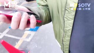 麻豆传媒&兔子先生联合出品之街边搭讪兼职巨乳人妻带回酒店无套爆操内射-宫泽蓝