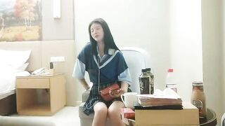 91沈先森嫖娼大师带你找外围，深夜场甜美短裙妹子，穿上黑丝翘起双脚自摸逼逼，抬腿侧入猛操搞了两炮