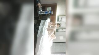 【三线探花】，小伙今夜约战00后小萝莉，粉嫩干净，侧颜颇有几分像张子枫，大胸乖巧又配合，花式啪啪