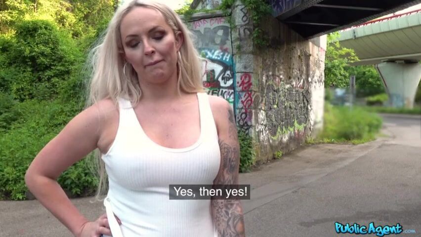 【麻花免费视频】PublicAgent - Louise Lee - Busty British Milf fucks in public