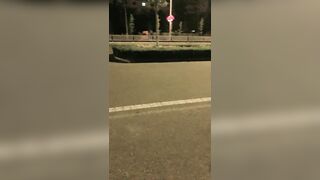 【麻花免费视频】乡间小路上，边车震边欣赏田园风光，【AVOVE】风骚小御姐，声声发浪娇喘，无毛粉嫩鲍鱼水多求无套，柳腰乱扭魅惑人心