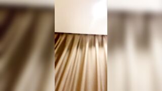 【麻花免费视频】纹身贫乳颜值美女带闺蜜一起玩，浴室洗澡跳蛋震动逼逼，闺蜜掰开嫩穴震动棒塞入，翘起屁股抽插呻吟啊啊叫