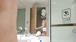 酒店让可爱女友穿上兔子装再打炮 高清完美露脸