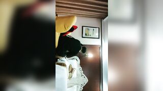 【麻花免费视频】【莱昂纳多探花】，约操漂亮小少妇，调教抠穴玩得不亦乐乎，风骚淫荡水声不断，娇喘连连物有所值