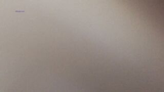 【麻花免费视频】一对高颜值的情侣真实啪啪自拍流出，女生素颜都这么美，做爱时红润的脸蛋儿像极了发春发情期