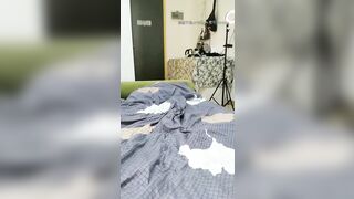 【麻花免费视频】【麻花免费视频】小柠檬长相清纯甜美妹子自慰啪啪，穿上学生制服丁字裤掰穴特写抽插猛操