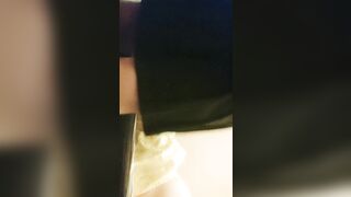 【麻花免费视频】小生寻花勾搭熟女技师啪啪，骑在身上掏出JB开操，按摩床上抬起双腿特写抽插，一下下撞击呻吟娇喘