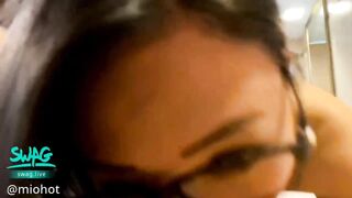 【麻花免费视频】情景剧A片风骚气质大长腿性感眼镜家教老师故意挑逗饥渴学生受不了强行把老师拉到床上扒光啪啪肏的嗷嗷叫对白精彩