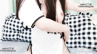 【麻花免费视频】最新极品豪乳网红『娜美妖姬』闺蜜【丁丁点】八月最新定制-白旗袍女神 超美超嫩粉穴 骑乘小怪兽高潮喷水 高清720P版