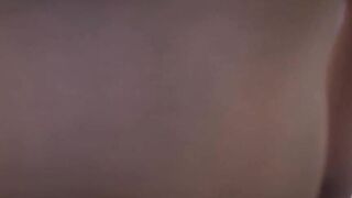 源码高清录制《专找老阿姨》深夜约了个生意不错的灰发小妹上门服务警惕性很高差点被她发现偷拍