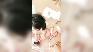 【麻花免费视频】你的共享女友主动上位抽插坐骑大屌内射
