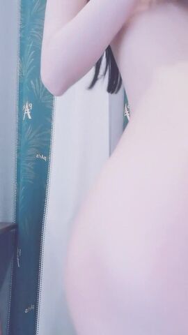 【麻花免费视频】白嫩粉穴掰穴抽插高潮流水四溅