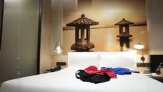 【麻花免费视频】双飞外围妹子左拥右抱帝王级享受环绕缠绵01