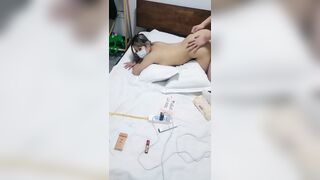 【麻花免费视频】微胖少女出租房被爆草插逼后入内射淫叫