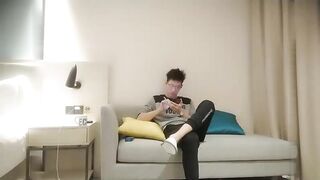 【麻花免费视频】性感包臀裙妹子蹲着口交上位骑坐站立侧入