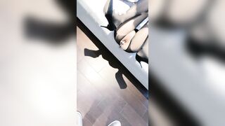 【麻花免费视频】长袖黑丝高跟你个骚鸡巴快一点