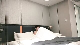 【麻花免费视频】3800网约外围清纯女神无毛粉嫩鲍鱼肤白貌美