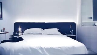 【麻花免费视频】包臀裙妹子骑在身上镜头前扣逼口交抱起来操