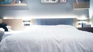 【麻花免费视频】外套妹子啪啪口交舔弄翘屁股后入大力猛操