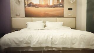 【麻花免费视频】大屌生无可恋深夜约操纹身外围肉丝撕裆舔逼