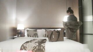 【麻花免费视频】大战极品空姐高挑貌美女神激情啪啪