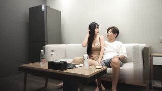 【麻花免费视频】日久深情外围场甜美女神皮肤白皙干两炮抽插